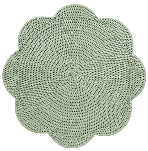 Rattan Scallop Round Placemat
