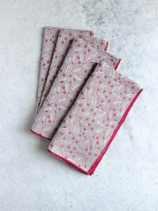 Busatti Sakura napkins with perugia hem